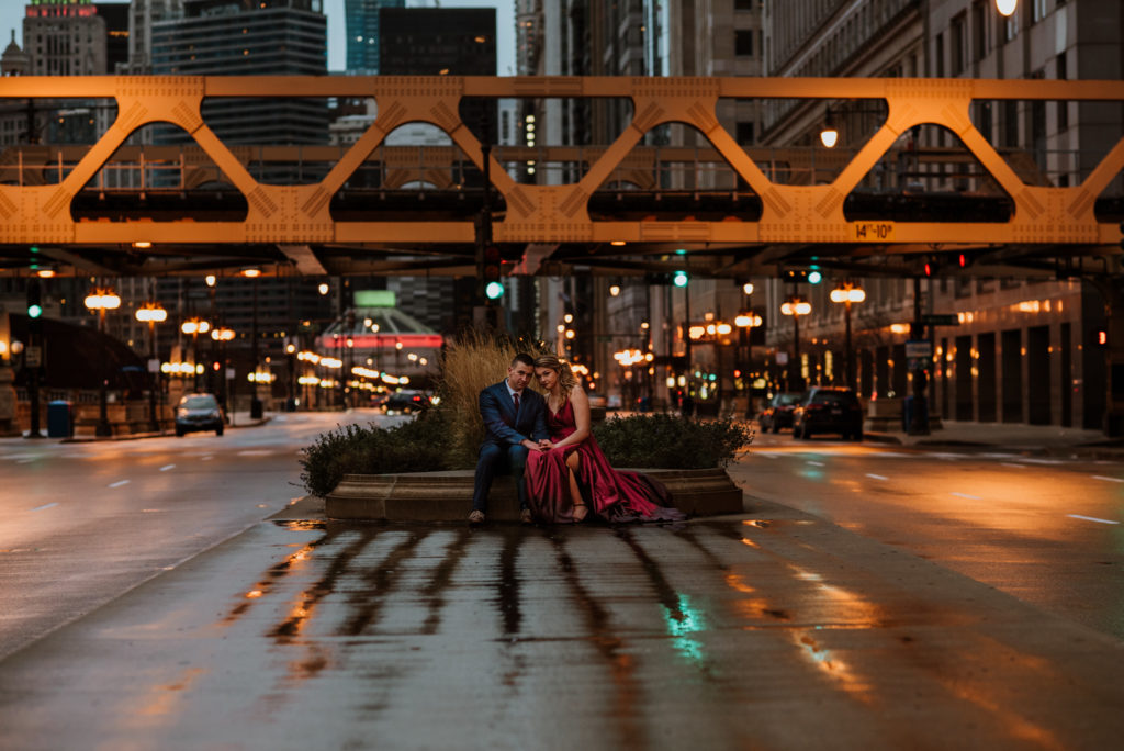 Chicagoland downtown engagement photos