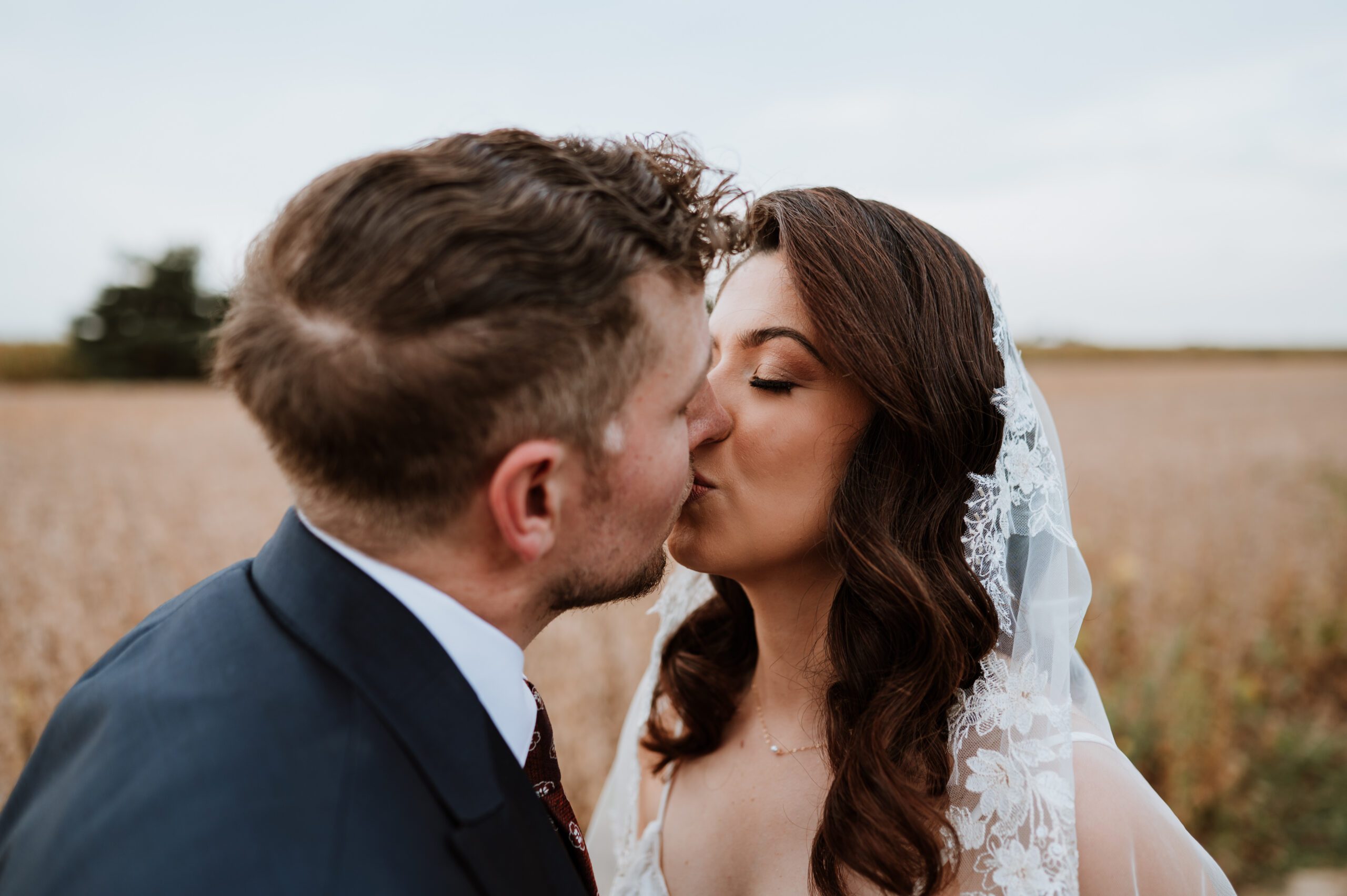 Wedding timeline golden hour