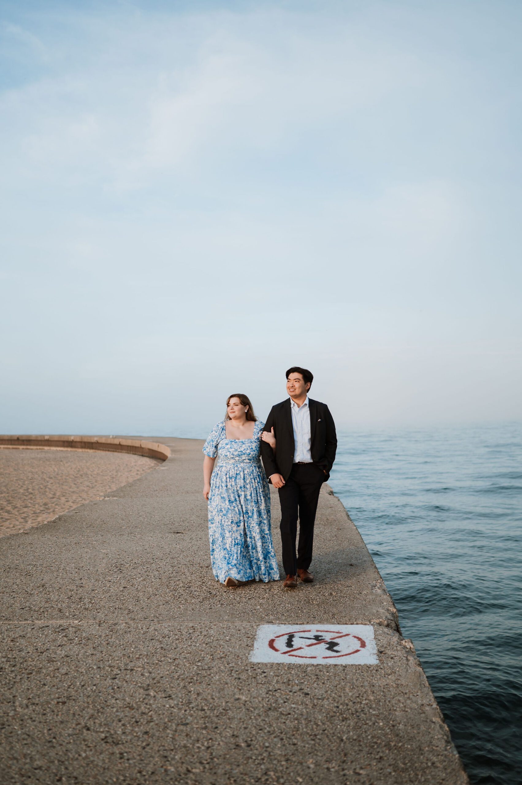 Couple portraits at North Avenue Beach with beach and skyline