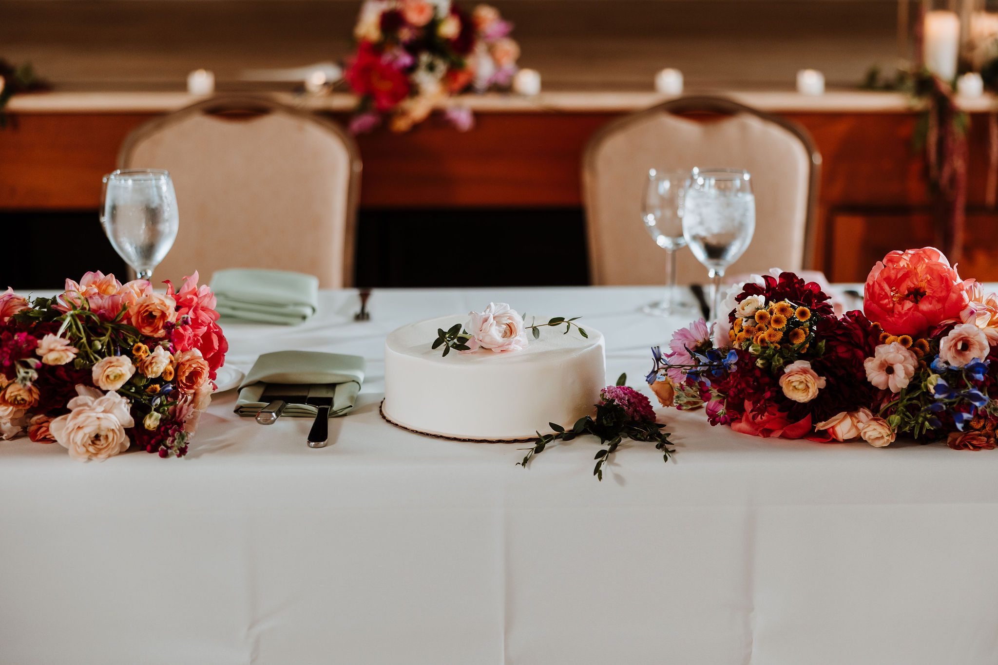 simple chicago wedding cake